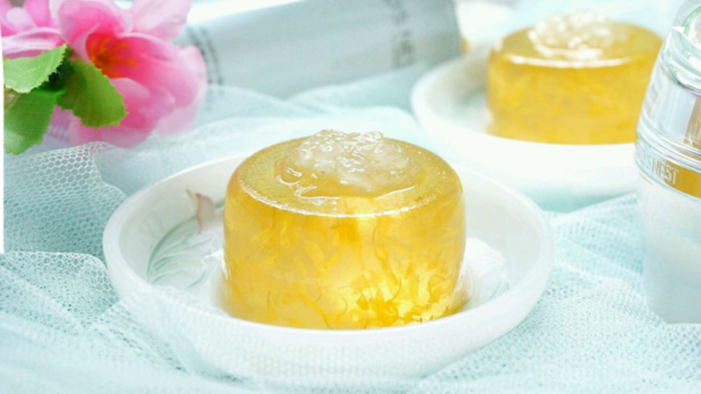 Chrysanthemum Bird's Nest Jelly
